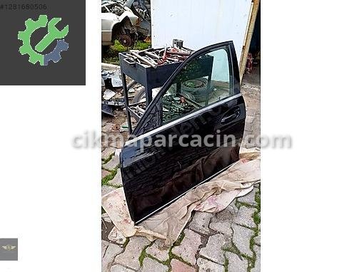 Mercedes-Benz CLA Sol Ön Kapı çıkma parça