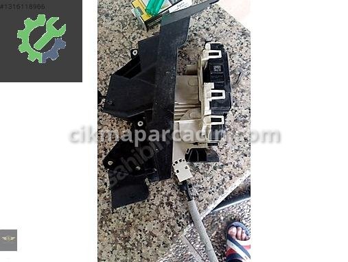 Mercedes-Benz CLA Sol Ön Kapı Kilidi A2047202735 çıkma parça