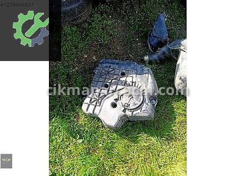 Mercedes-Benz CLA Depo Kapağı çıkma parça