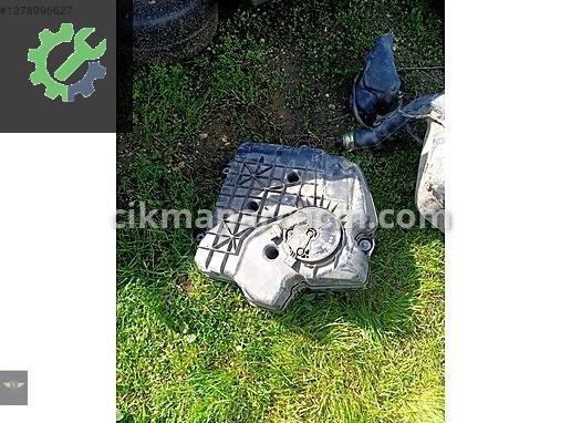 Mercedes-Benz CLA Depo Kapağı çıkma parça
