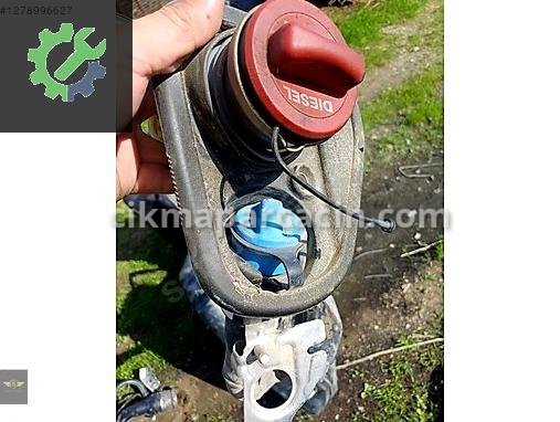Mercedes-Benz CLA Depo Kapağı çıkma parça