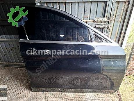 Mercedes-Benz CLA Kapı Menteşesi çıkma parça