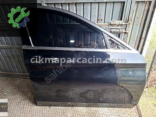 Mercedes-Benz CLA Kapı Menteşesi çıkma parça