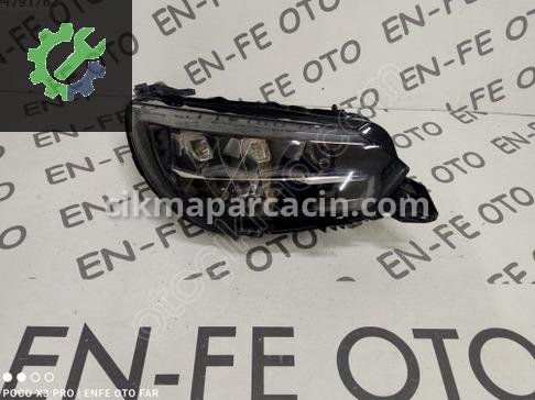 Peugeot 208 Sağ Ön Far çıkma parça