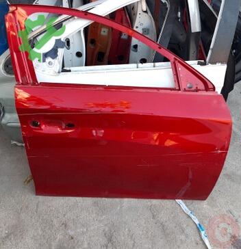 Peugeot 208 Sağ Ön Kapı çıkma parça