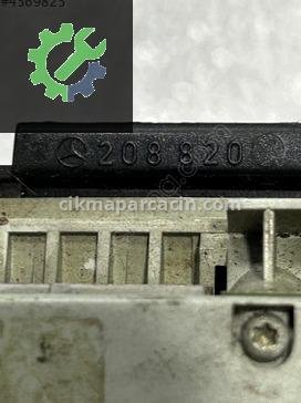 Mercedes-Benz 190 Tavan Lambası 208820 çıkma parça