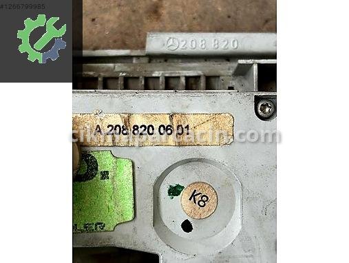 Mercedes-Benz CLK Tavan Lambası 2088200601 çıkma parça