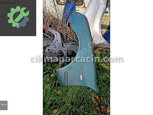 Mercedes-Benz CLK Çamurluk çıkma parça