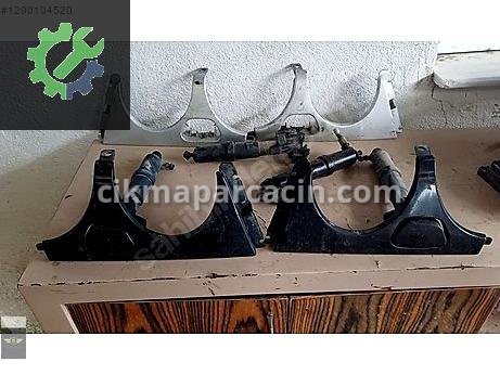 Mercedes-Benz EQA Ön Far çıkma parça