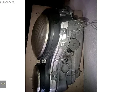 210 kasa Mercedes orijinal 2 ön far hella marka