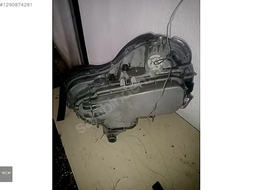 210 kasa Mercedes orijinal 2 ön far hella marka