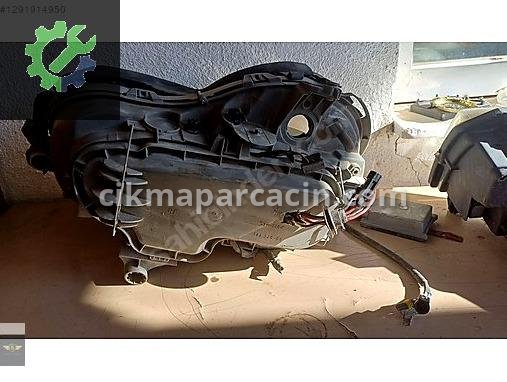 Mercedes-Benz EQA Sağ Ön Far çıkma parça