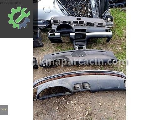 Mercedes-Benz EQA Torpido çıkma parça