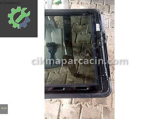 Mercedes-Benz EQA Sunroof Camı çıkma parça