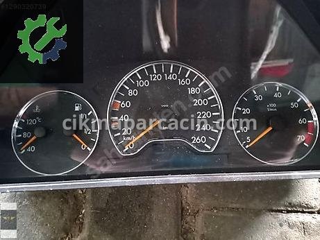 Mercedes-Benz EQA Gösterge çıkma parça