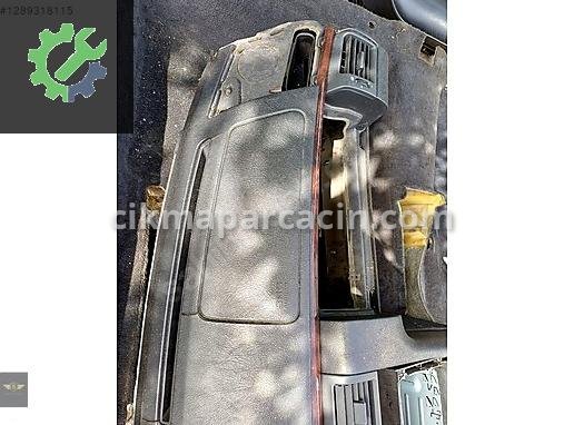 Mercedes-Benz EQA Kapı Döşemesi çıkma parça