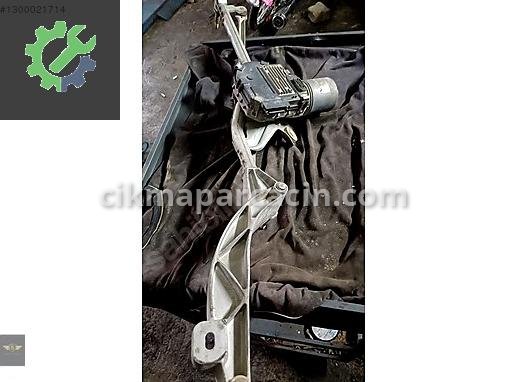 Mercedes-Benz EQA Silecek Mekanizması 2118200242 çıkma parça