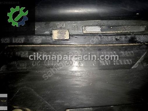 Mercedes-Benz SL Sol Ön Far çıkma parça