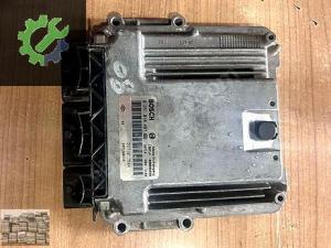 237101754R 0281018497 RENAULT TRAFİC 2.0 MOTOR BEYİNİ