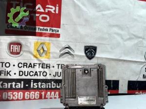 237101754R Renault Trafik 2.0 Çıkma Orjinal Motor Beyni