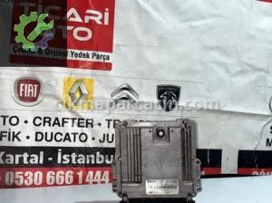 237101754R Renault Trafik 2.0 Çıkma Orjinal Motor Beyni
