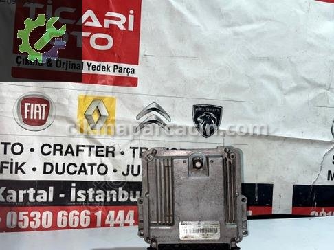 Renault Trafic Motor Beyni çıkma parça