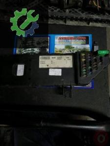 24443147 opel vectra c bagaj içi sigorta kutusu