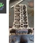 271 mercedes motor silindir kapaği