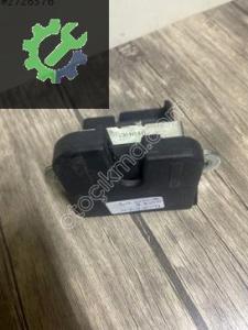 281010 volkswagen Passat b7 golf6 bagaj kilidi
