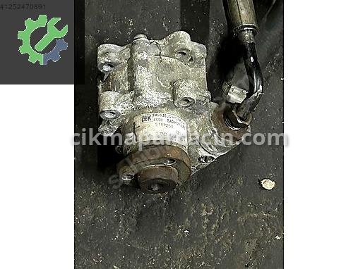 Volkswagen Transporter Direksiyon Pompası 2D0422155 çıkma parça