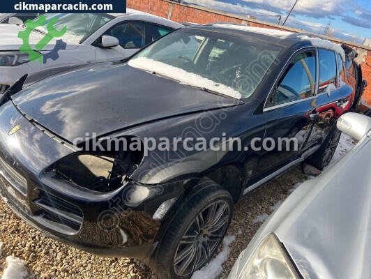 Porsche Cayman Çamurluk çıkma parça