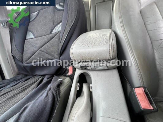 Jaguar X-Type Orta Konsol çıkma parça