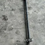 2N0411303S CRAFTER MAN TGE ÖN VİRAJ DEMİRİ KELEPÇESİ