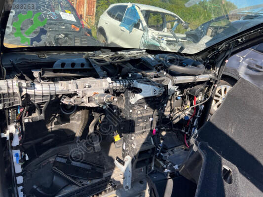 Tesla Model Y Direksiyon Simidi çıkma parça