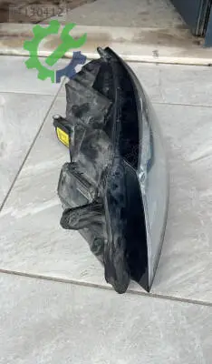 Volkswagen Passat Far çıkma parça