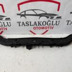 RENAULT MEGANE 2 ÖN PANEL HAFİF KUSURLU