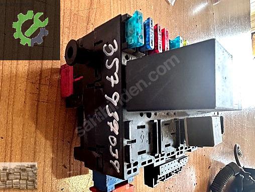 357937039 Vw Transporter T4 96-03 Sigorta Kutusu Komple
