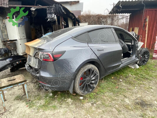 Tesla Model Y Dış Ayna çıkma parça