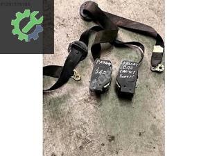 3B1857705E 3B1857706E PASSAT B5.5 ON SAG SOL EMNİYET KEMERİ