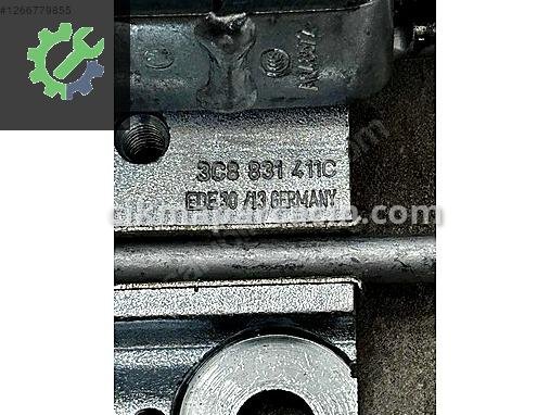 Volkswagen Passat Sol Arka Kapı Menteşesi 3C8883411C çıkma parça