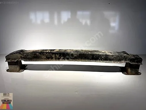 Volkswagen Passat Tampon Demiri 3G0807305T çıkma parça