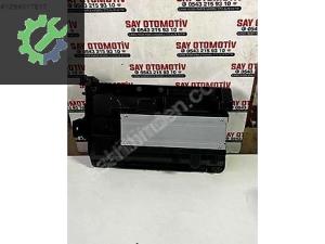 3Q0035466C ANFİ PASSAT B8 TOURAN TİGUAN AMFİ RADIO TEYP ORJ