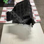 3C0915335 PASSAT CADDY AKÜ YAN KAPAĞI SOL