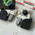 3M5T14B533AG FORD FOCUS CMAX SAG ÖN CAM MOTORU BEYNİ