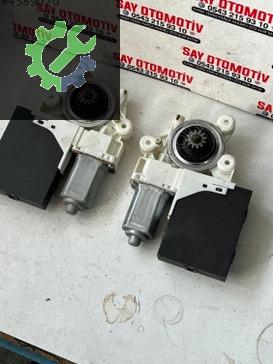 3M5T14B533AG FORD FOCUS CMAX SAG ÖN CAM MOTORU BEYNİ