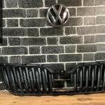 3V0853653 orjinal hatasız 2019-2023 skoda süperb ön panjur
