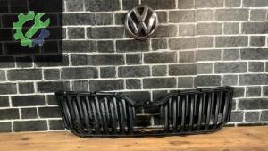 3V0853653 orjinal hatasız 2019-2023 skoda süperb ön panjur