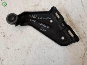 OPEL COMBO SAĞ SÜRGÜLÜ KAPI ÜST BİLYASI