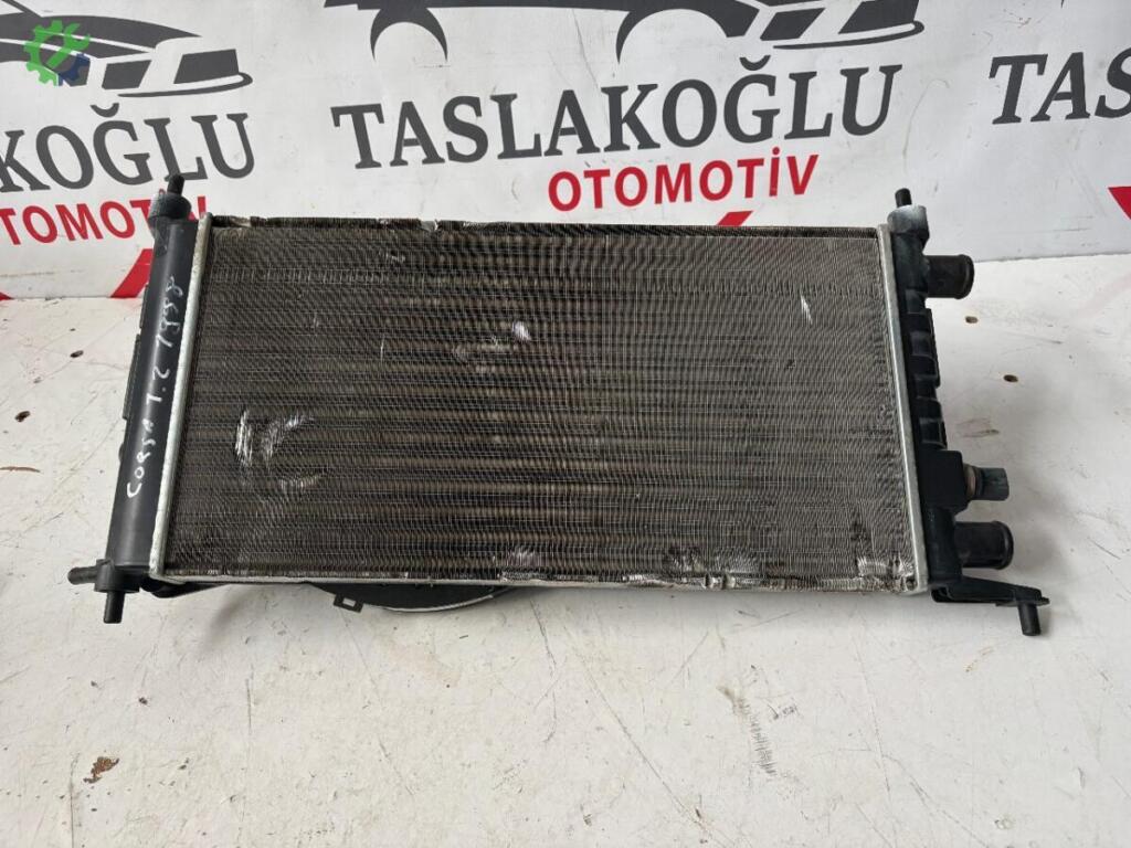 Opel Corsa Radyatör çıkma parça