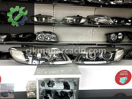 Audi Q7 Sol Ön Far çıkma parça
